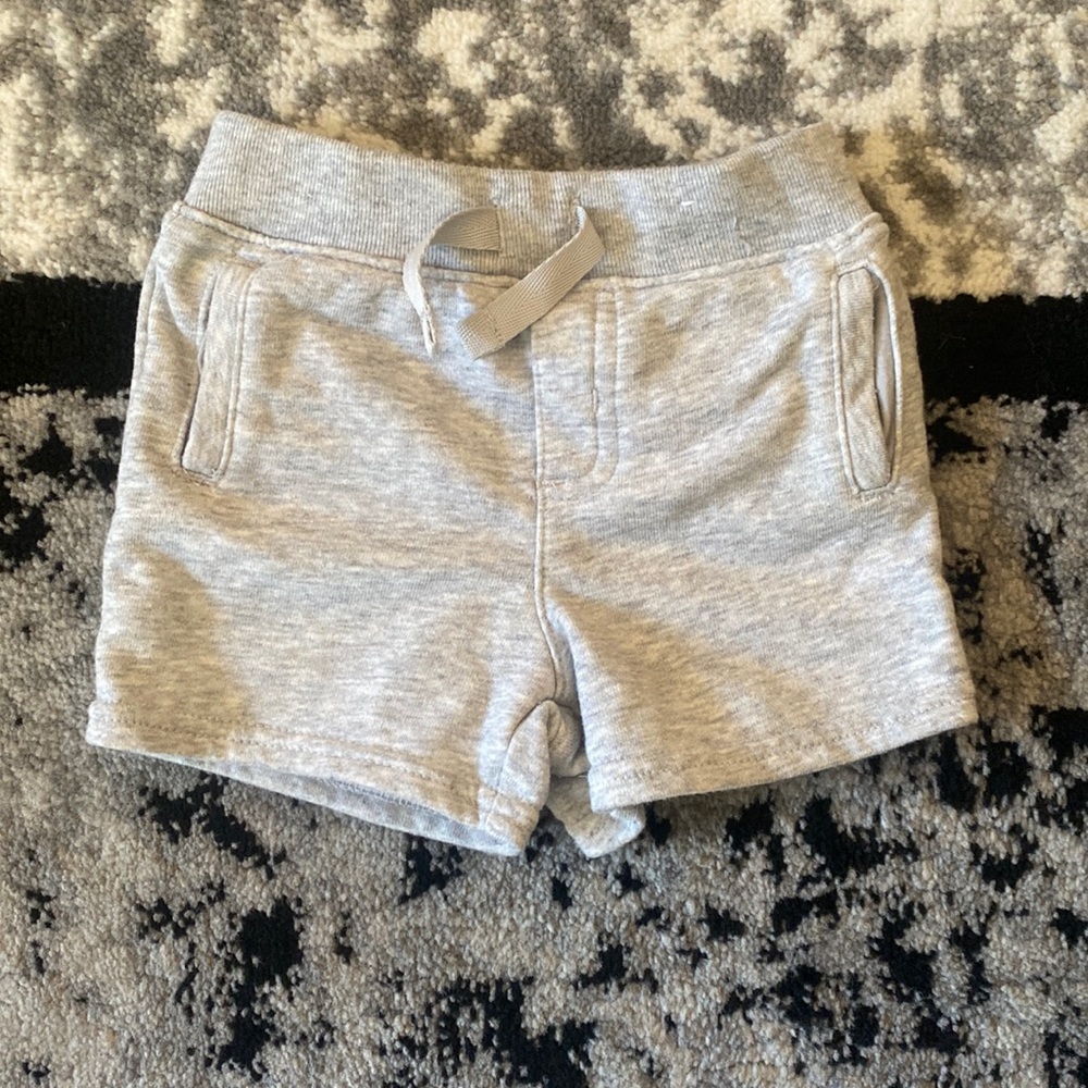 Toddler Garanimals Gray Shorts size 12M